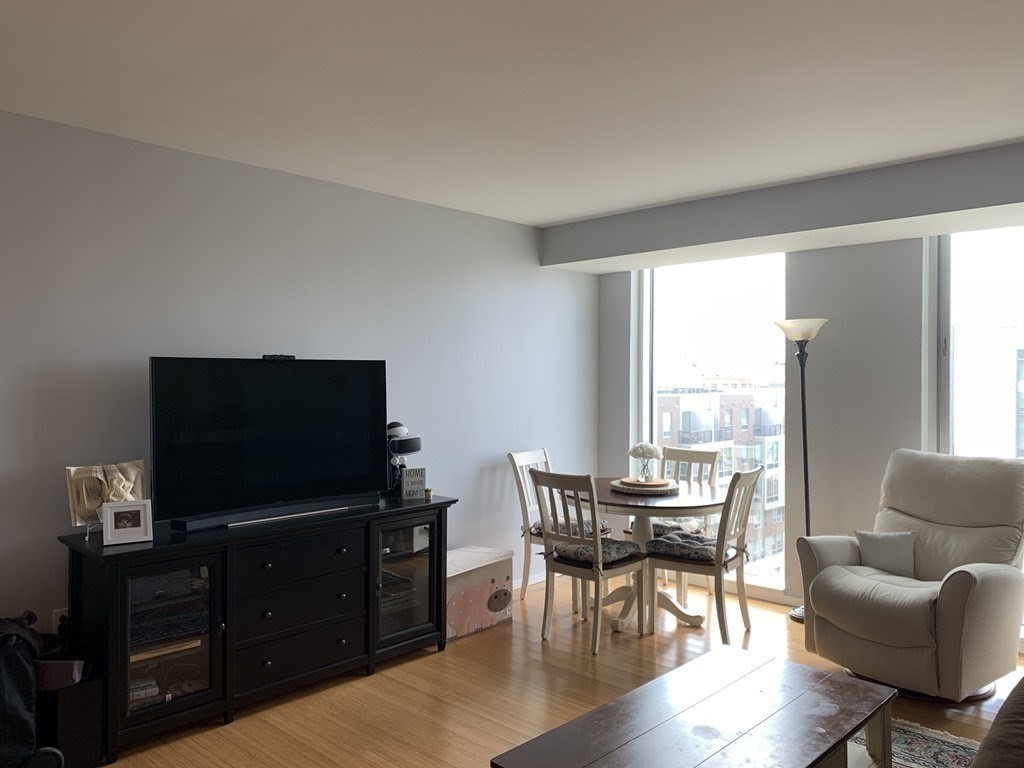 2 Earhart Street # 802
