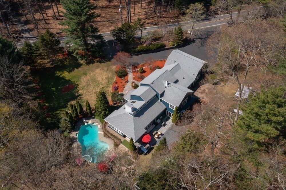 25 Pleasant St