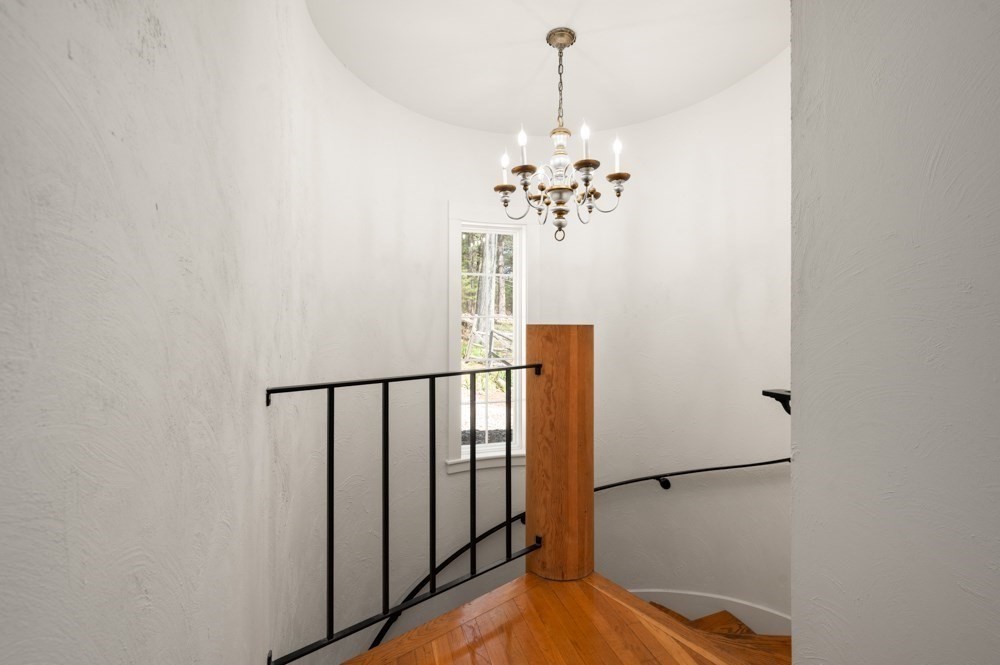 25 Pleasant St