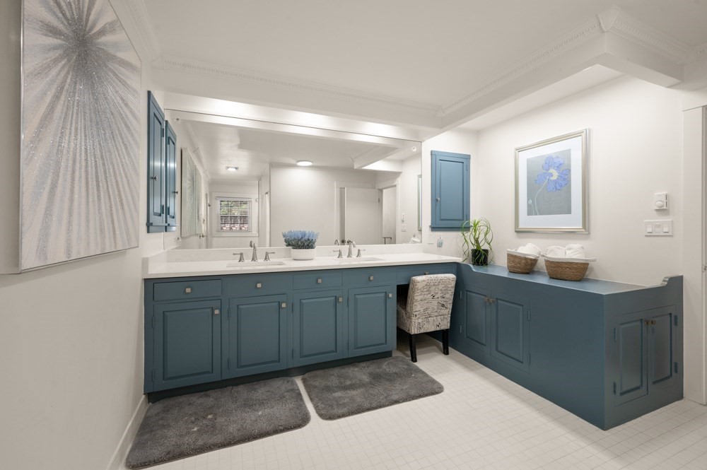 25 Pleasant St