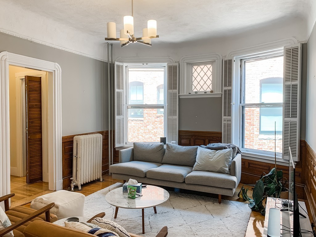 295 Commonwealth Ave. # 5C