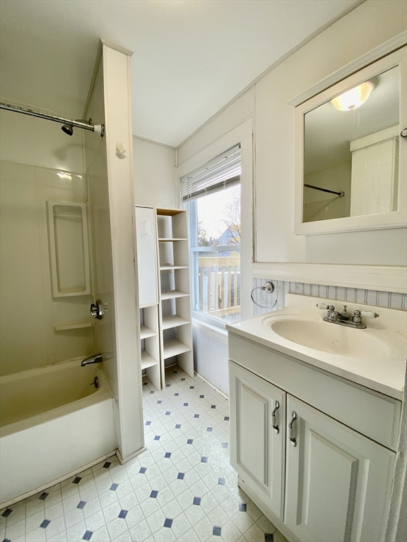 20 Webster Ave # 2