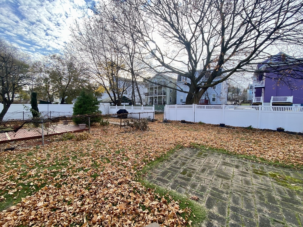 20 Webster Ave # 2