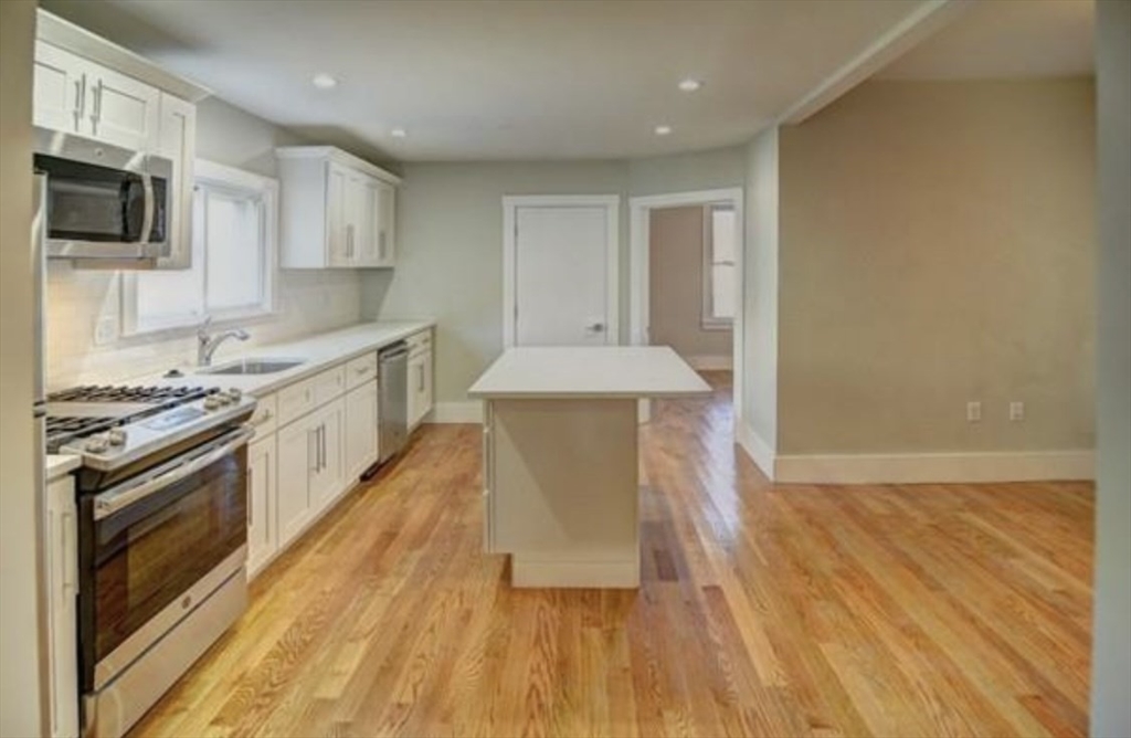 70 Wordsworth St # 1