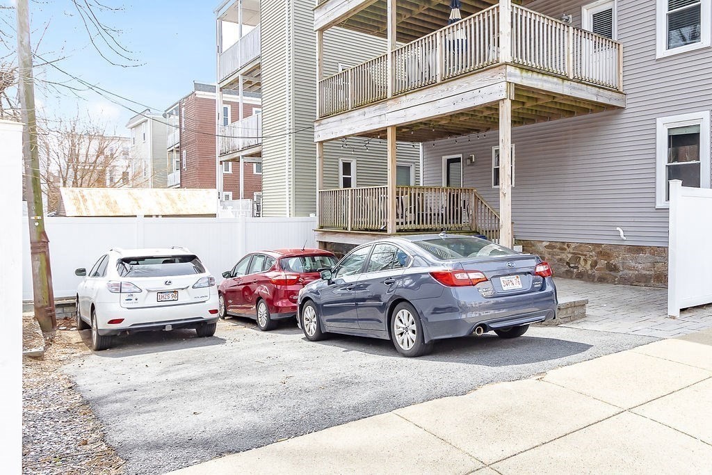 142 Boston St Unit: 3