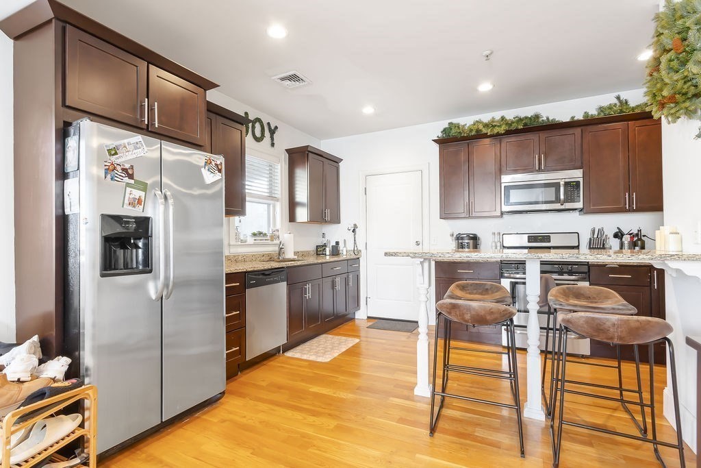 142 Boston St Unit: 3