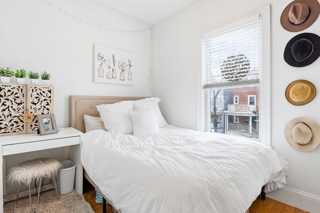 142 Boston St Unit: 3