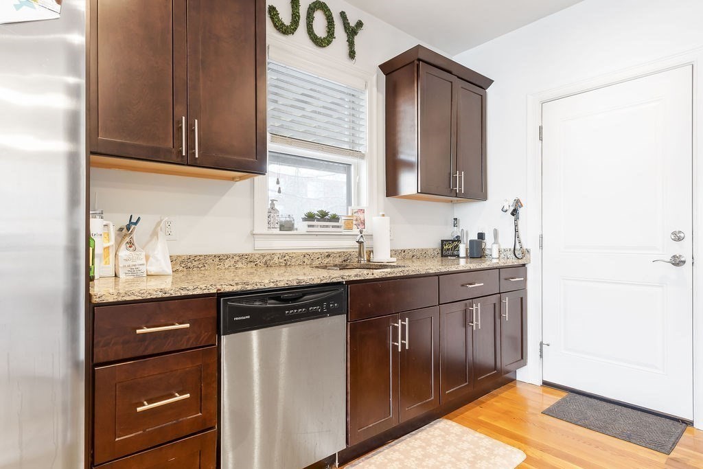 142 Boston St Unit: 3