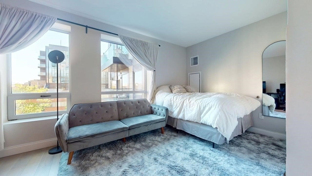 100 Shawmut Ave # 413