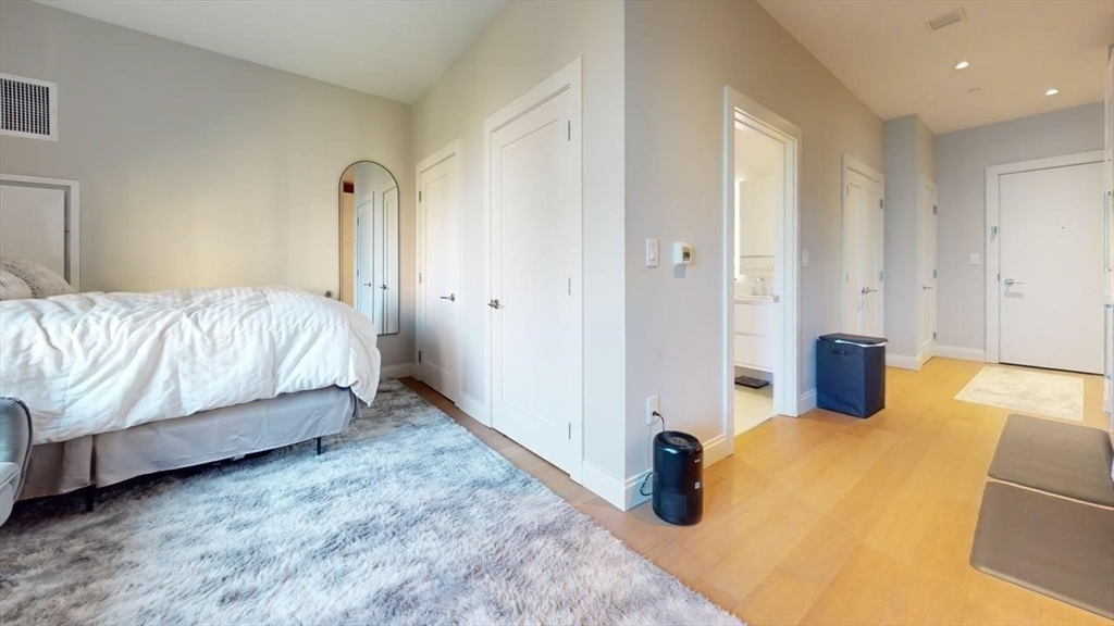100 Shawmut Ave # 413
