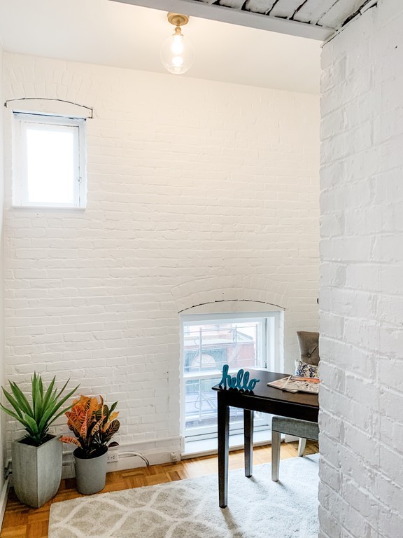 293 Commonwealth Ave. # 1F