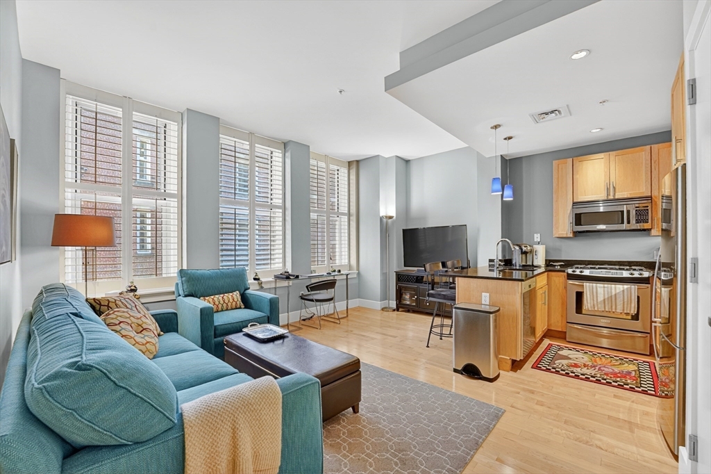 70 Lincoln Street # L414