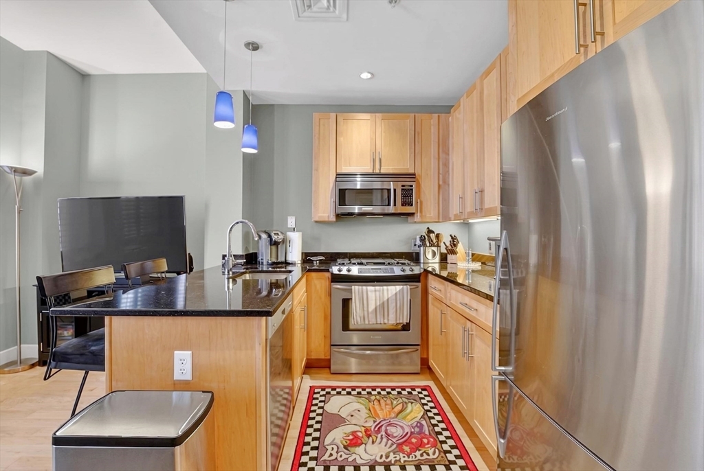 70 Lincoln Street # L414