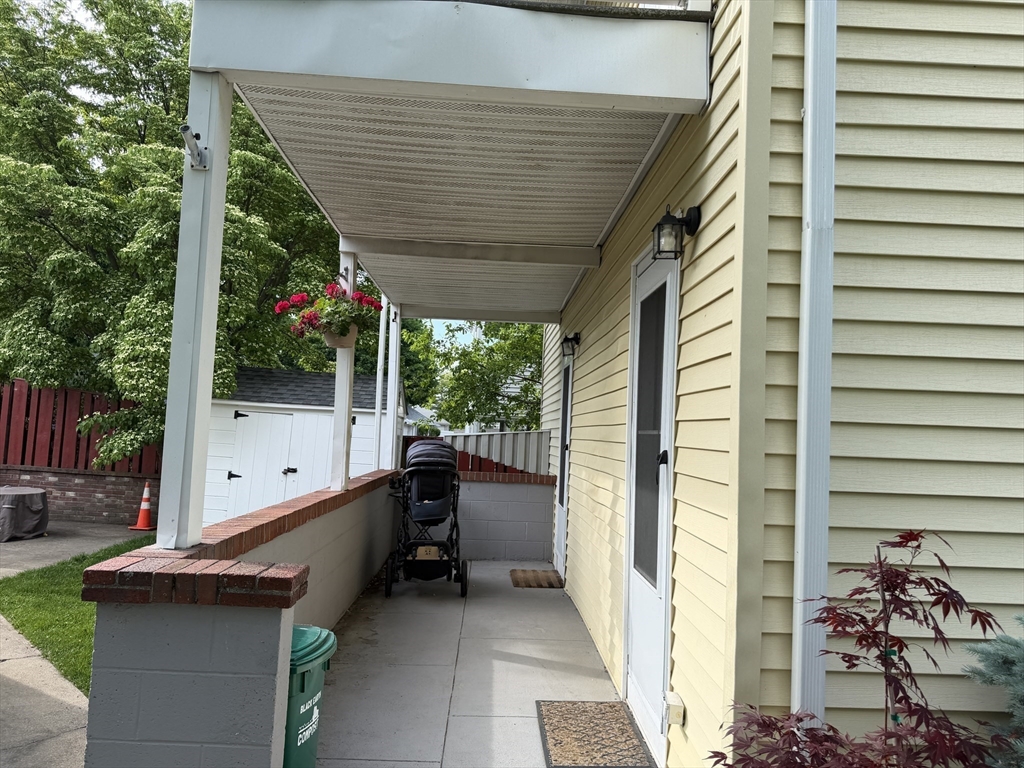 23 Derby Rd # 1