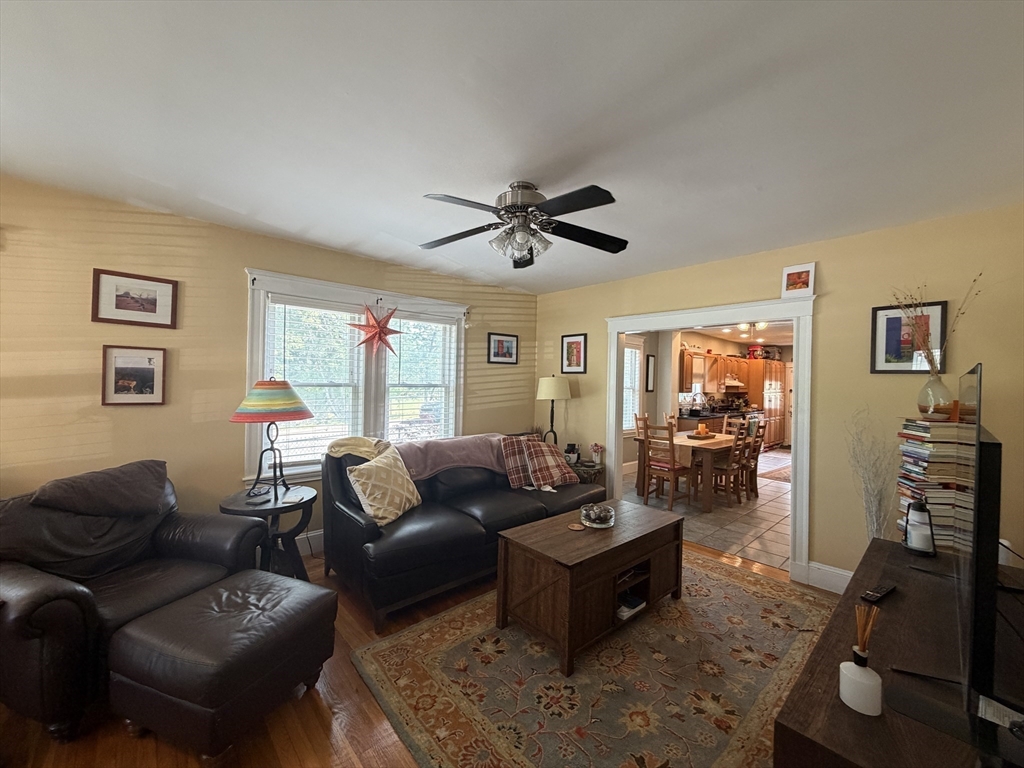 23 Derby Rd # 1