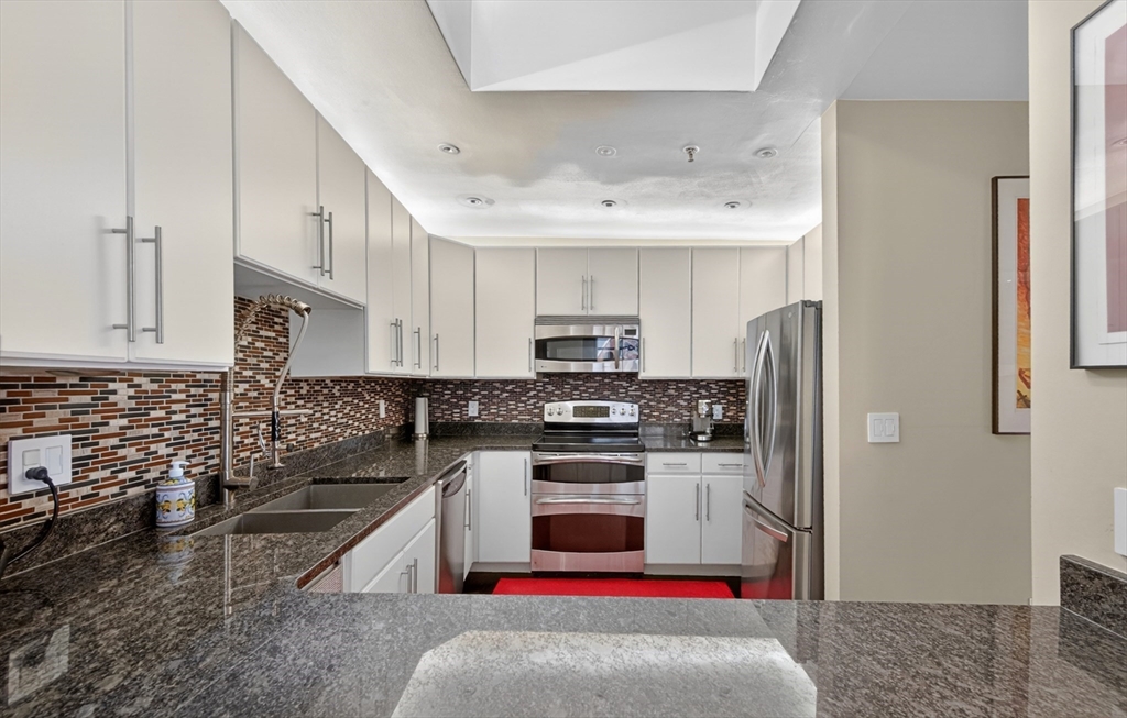 567 Tremont # 32