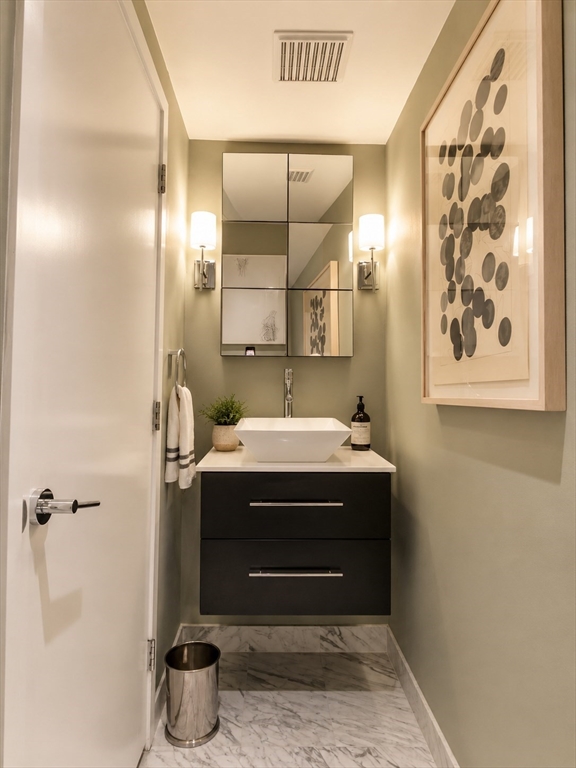 567 Tremont # 32