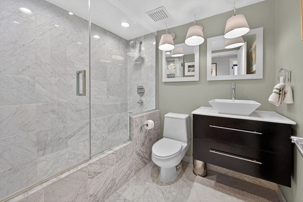 567 Tremont # 32