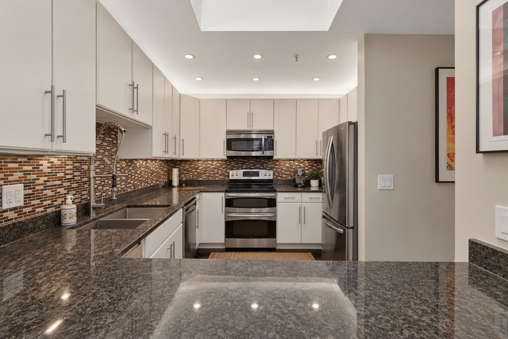 567 Tremont # 32