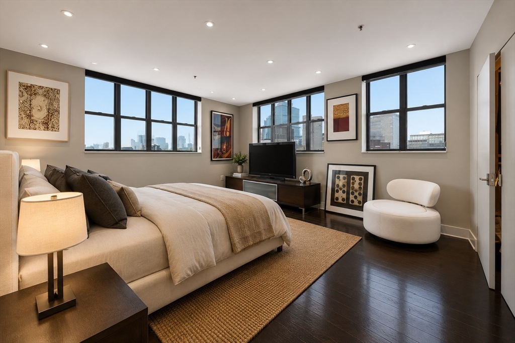 567 Tremont # 32