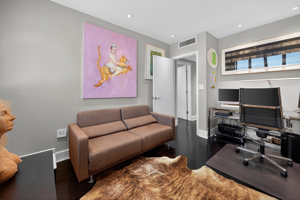 567 Tremont # 32