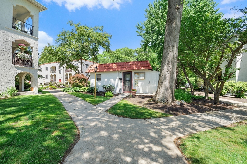 410 Fellsview Terrace # 415