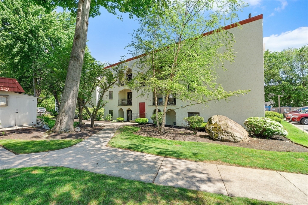410 Fellsview Terrace # 415