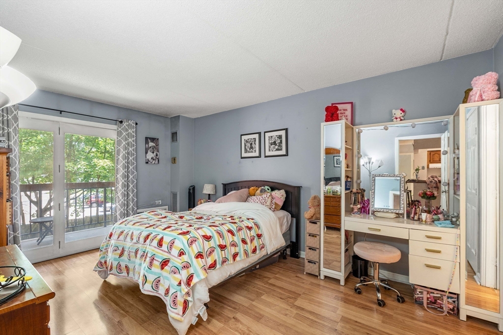 4975 Washington Street # 207
