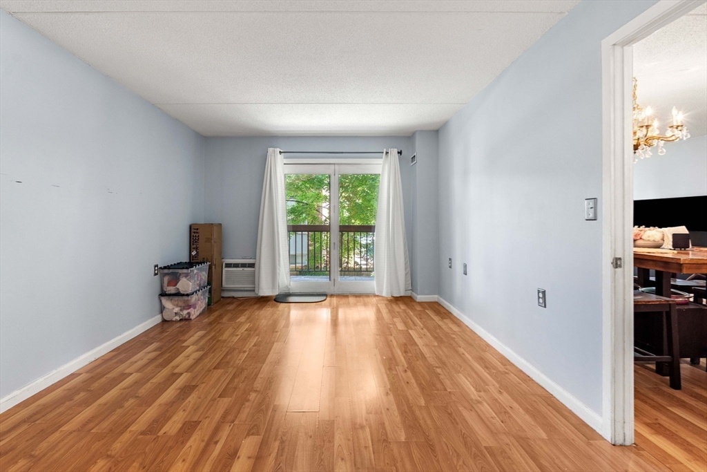 4975 Washington Street # 207