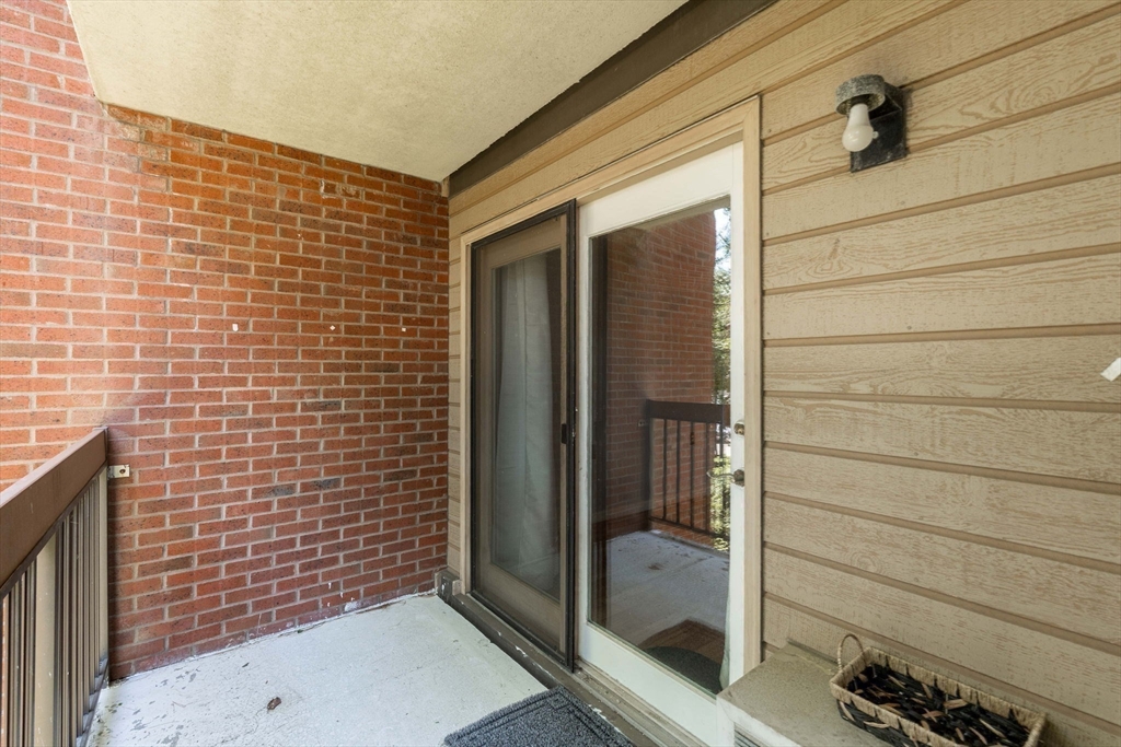 4975 Washington Street # 207