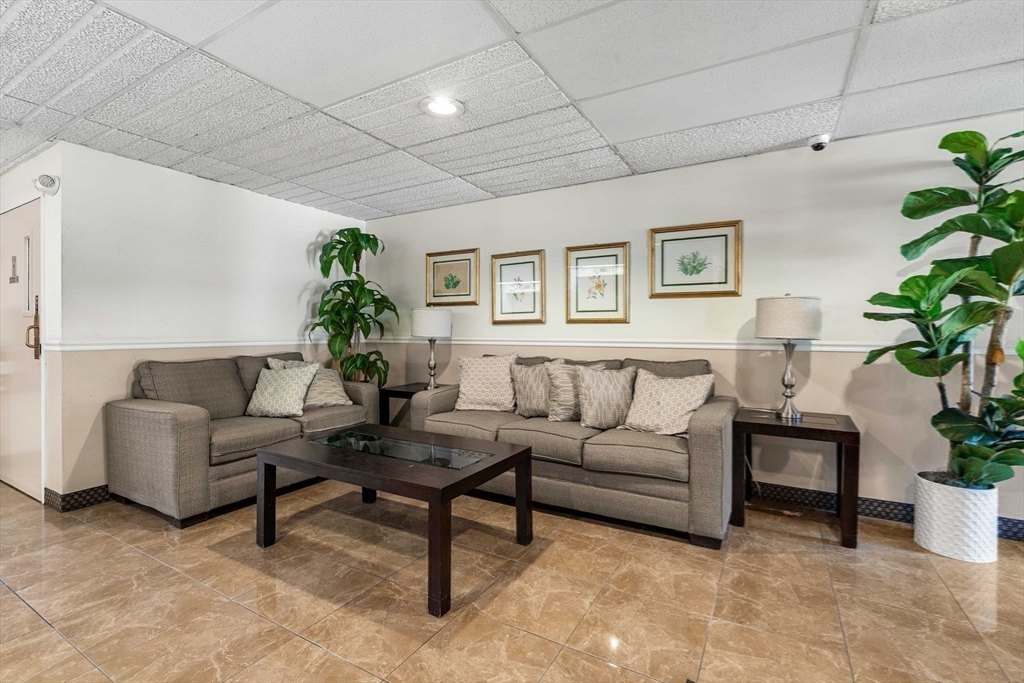 4975 Washington Street # 207
