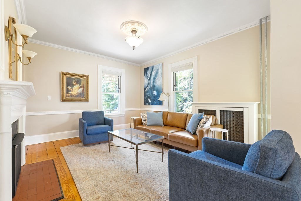 9 Spring Hill Road