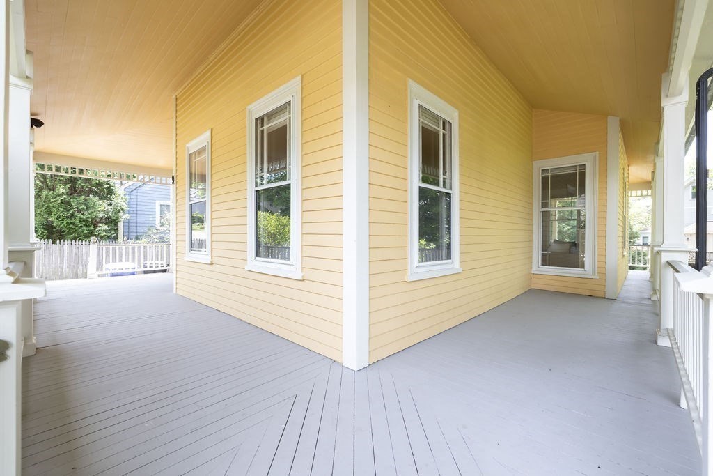 9 Spring Hill Road