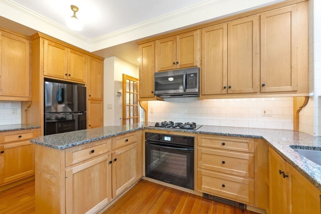 9 Spring Hill Road