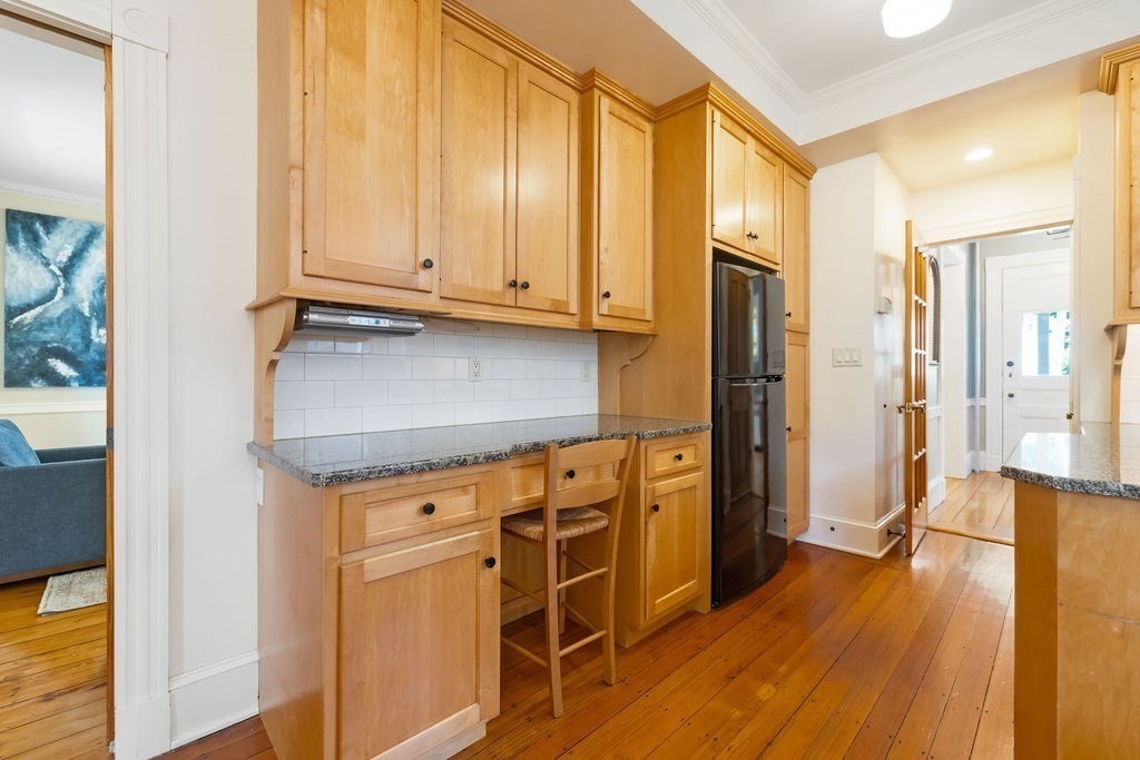 9 Spring Hill Road