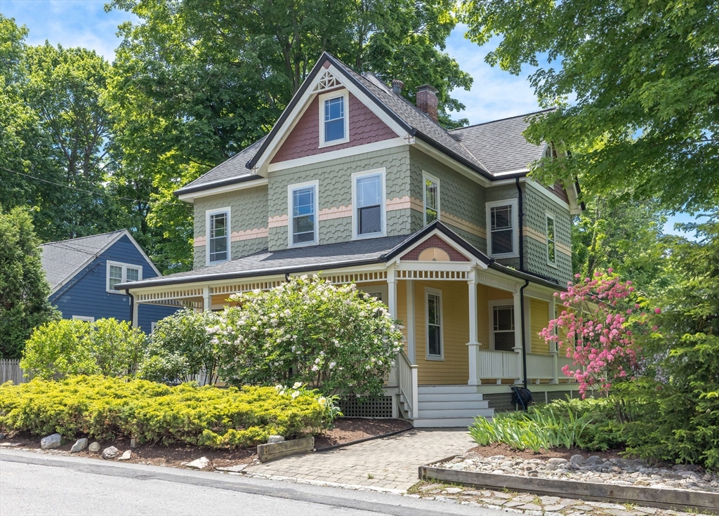 9 Spring Hill Road