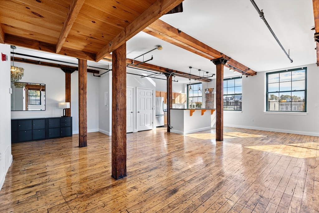 881 East First Street # 302