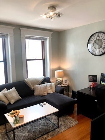 8 Garrison St # 401