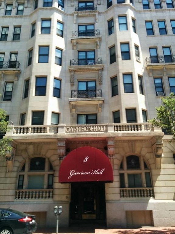 8 Garrison St # 401
