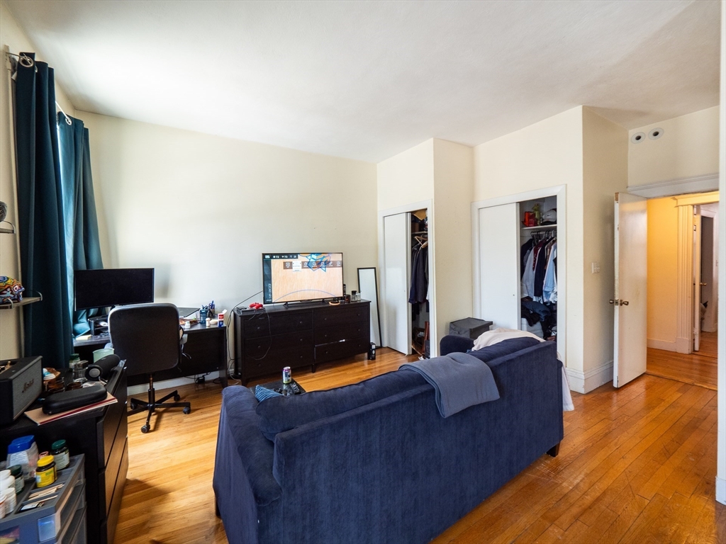 481 Boylston Street # 1