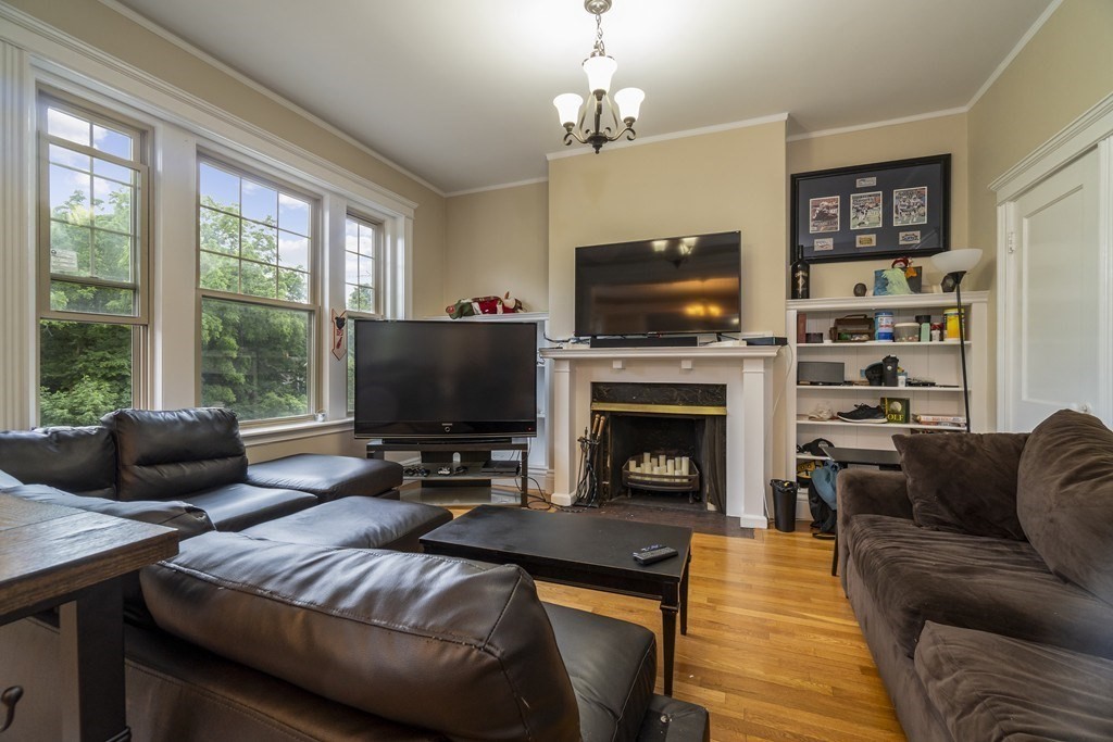 481 Boylston Street # 3
