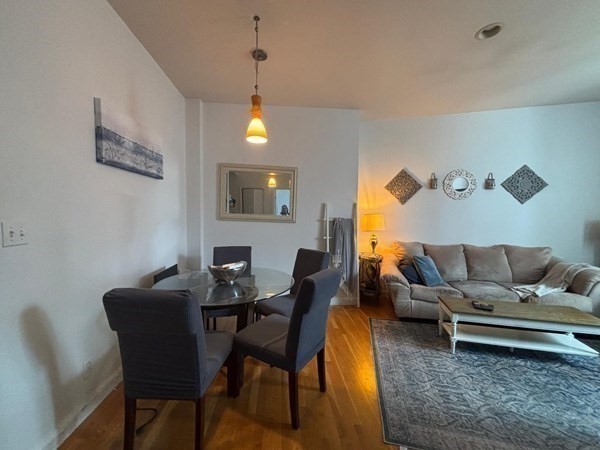 19 Wiget Street # 503
