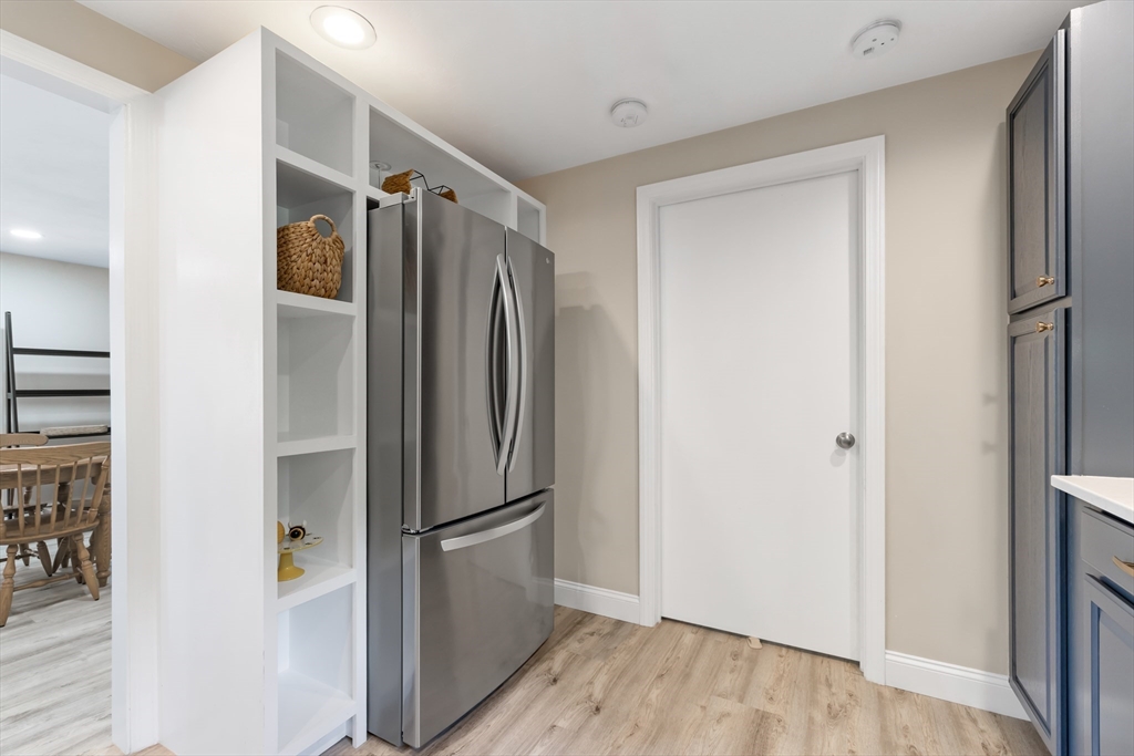 2 Park St # 2B