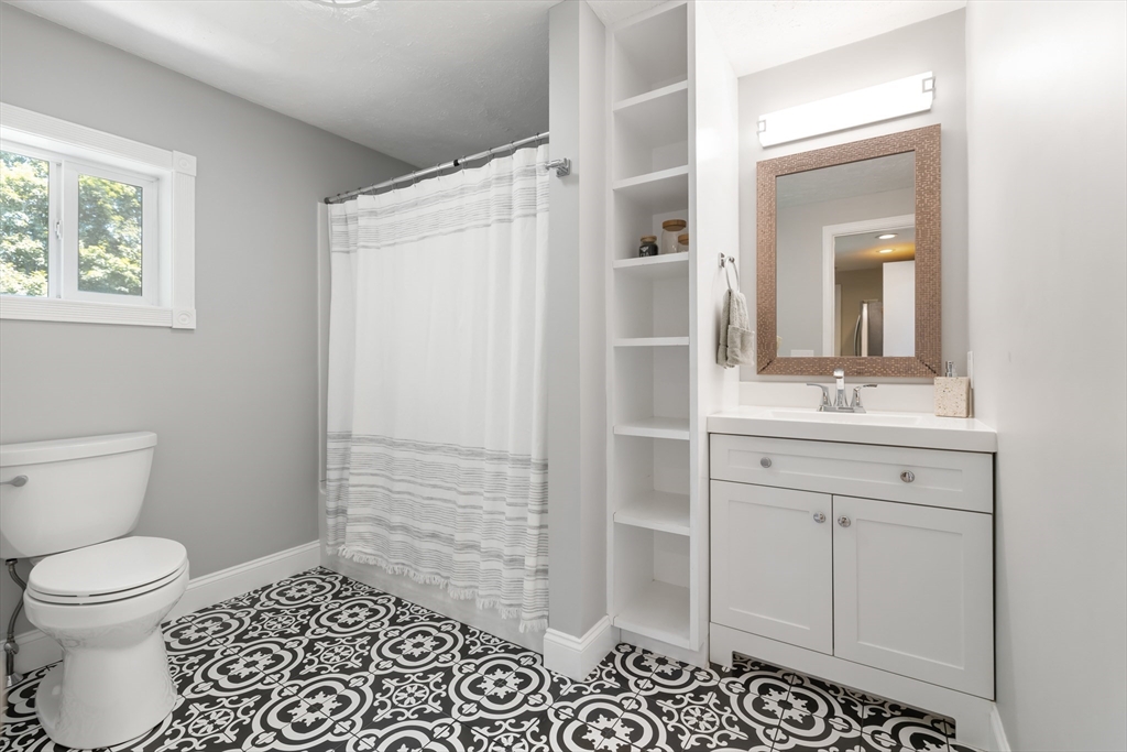 2 Park St # 2B