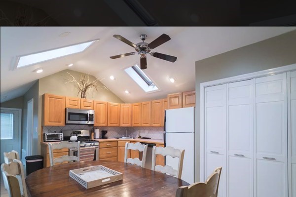 306 Hurley St # 2