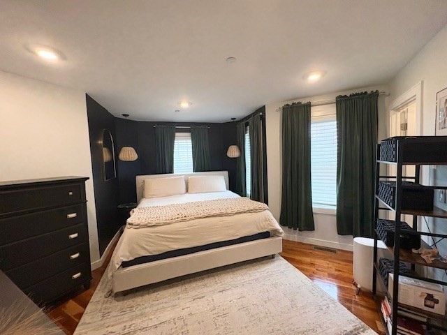 242 R Broadway # 1