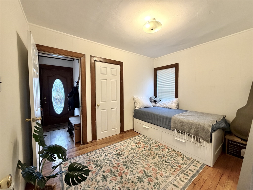 3 Goldsmith Ave # 1