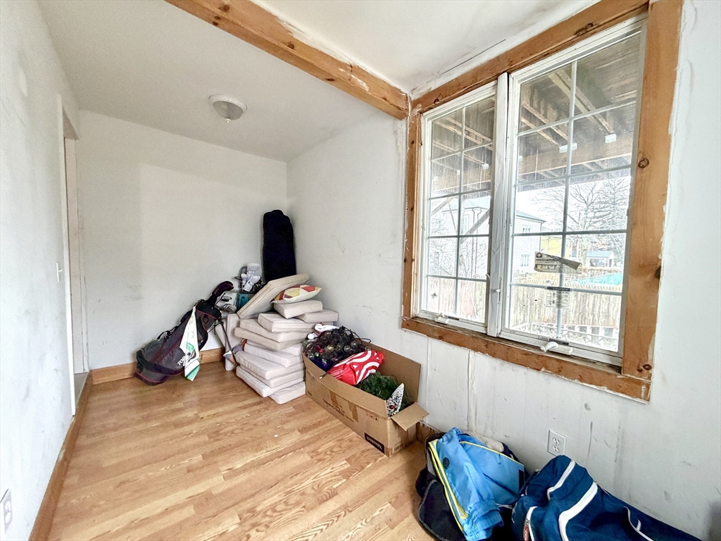3 Goldsmith Ave # 1
