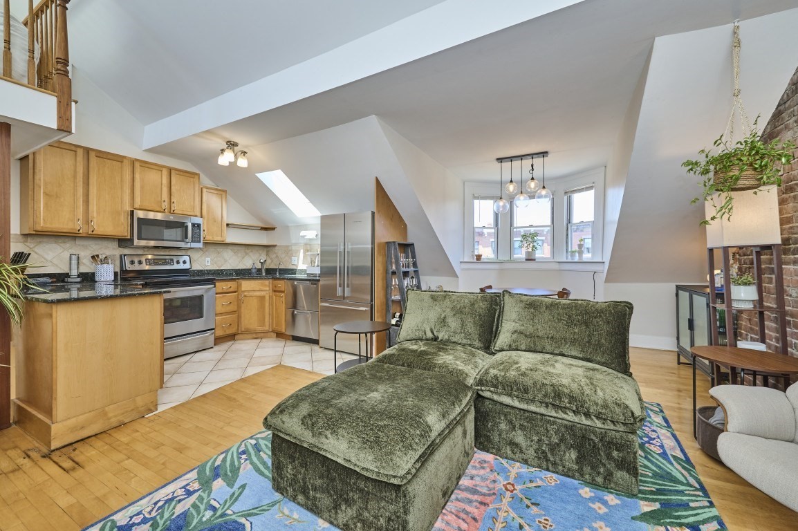 683 Massachusetts Ave. # 5