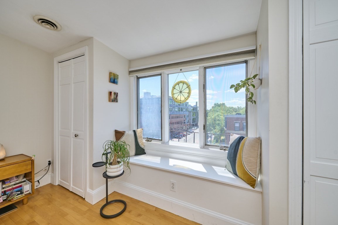 683 Massachusetts Ave. # 5